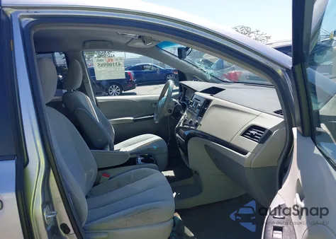 2011 Toyota Sienna Le V6 из США, поврежденный, VIN 5TDKK3DC5BS167253